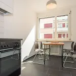 Modern 2-Bedroom Apartment In City Centre