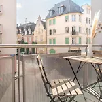 Modern 2-Bedroom Apartment In City Centre